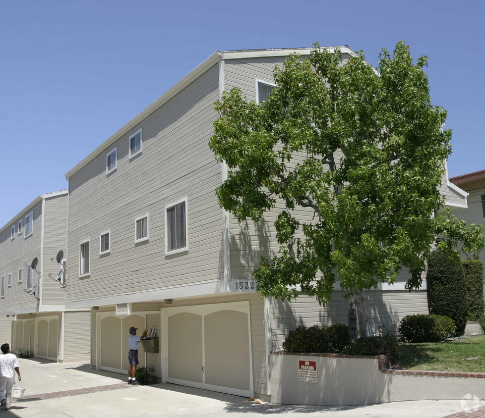 Primary Photo - 15223 S Normandie Ave