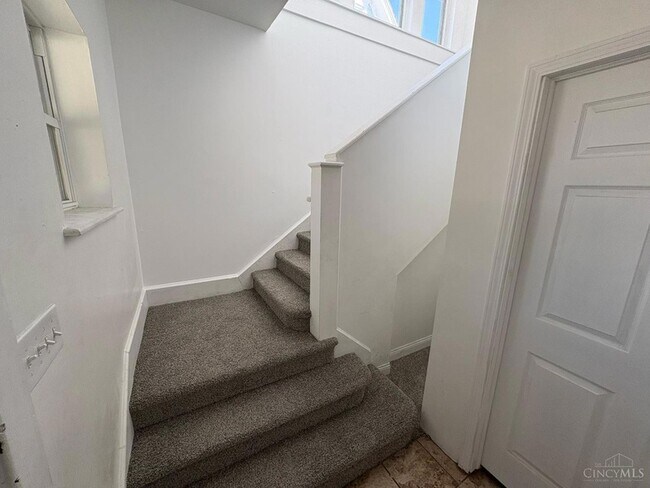 Foto del edificio - 2218 Highland Ave