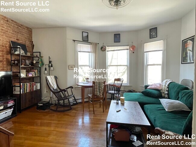 Foto del edificio - 248 Brookline St