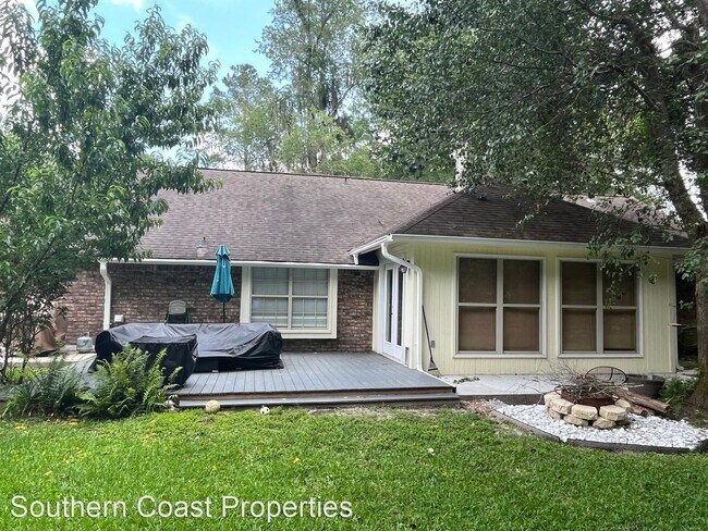 Building Photo - 3 br, 2 bath House - 405 Club Drive