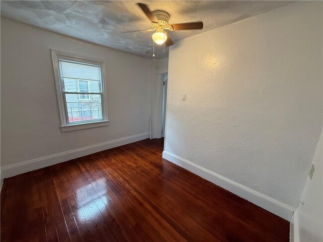 Building Photo - 604 Blackstone St