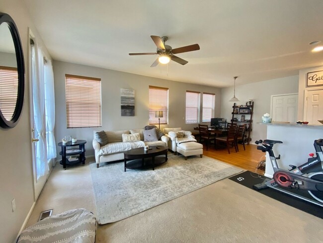 Building Photo - Central Park Home For Rent