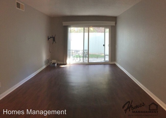 Building Photo - 1564 Tanglewood Ln