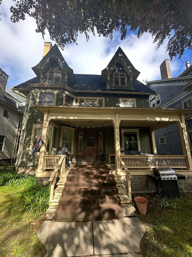 Foto del edificio - 103 Dartmouth St