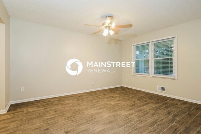 Building Photo - 3 Bedroom Pet-Friendly Home in COLLEGE PAR...