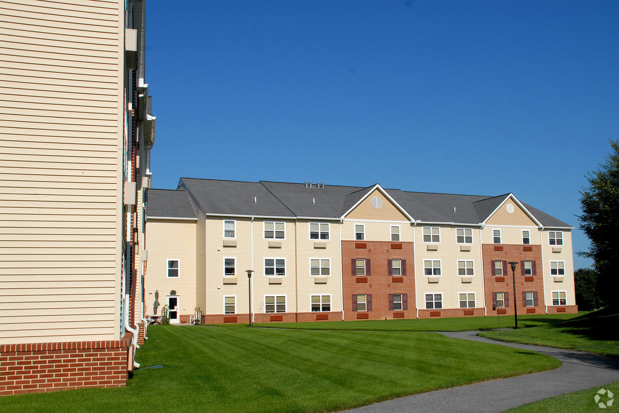 Foto del edificio - Fairview Meadows