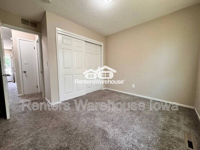 Foto del edificio - 910 SE 10th St