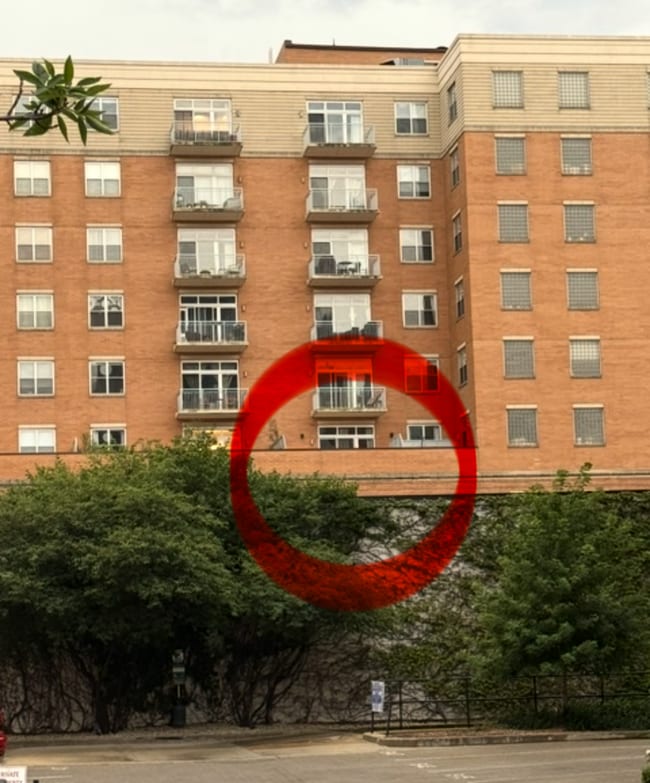 Building Photo - 950 W Monroe St