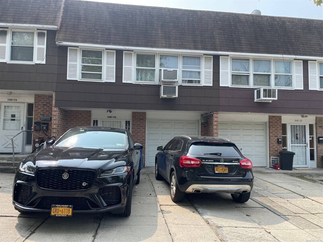 Foto principal - 240-24-240-68 68th Ave