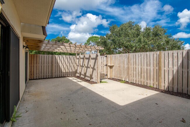 Foto del edificio - 1607 16th Ln