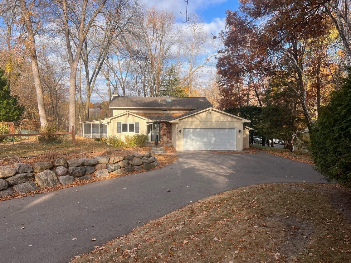 17800 Frommes Cir, MN 55345 House Rental in