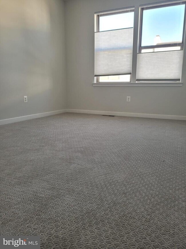 Foto del edificio - 5117 Macon Rd