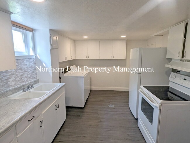 Foto del edificio - 2 Bed 1 Bath