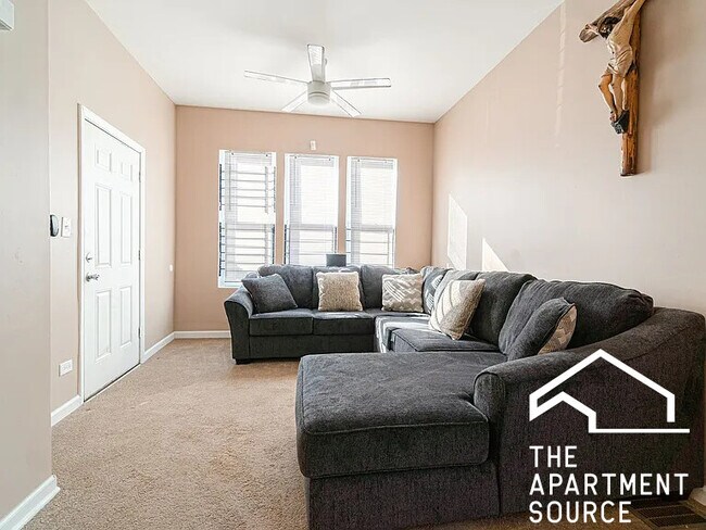 Building Photo - 1144 W 68th St