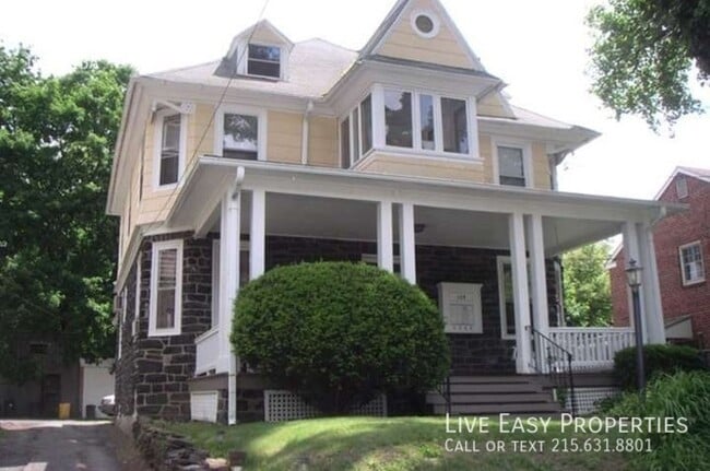 Building Photo - 109 Iona Ave