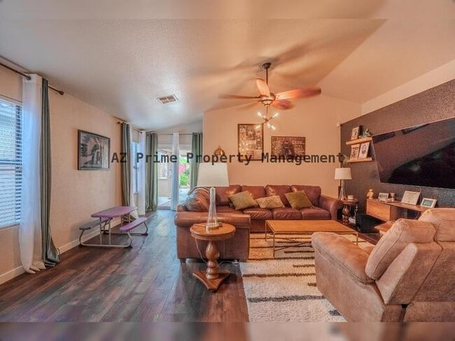 Building Photo - 3321 E Blackhawk Dr