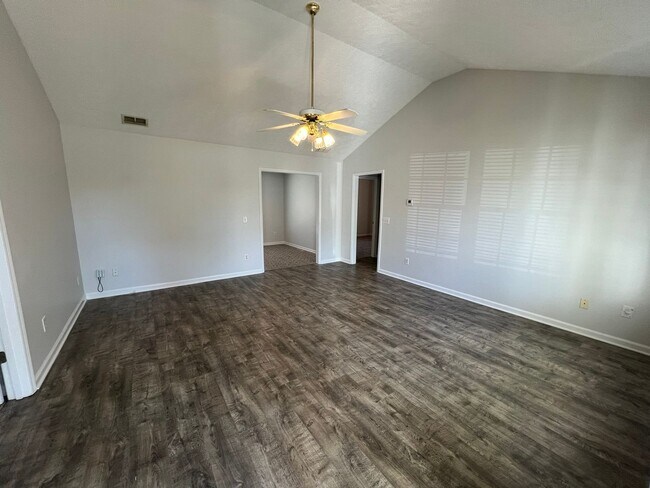 Foto del edificio - 1607 Galston Ct