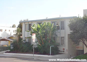 Primary Photo - 7550 Fountain Ave
