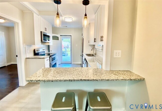 Foto del edificio - 26 Eastlake Dr