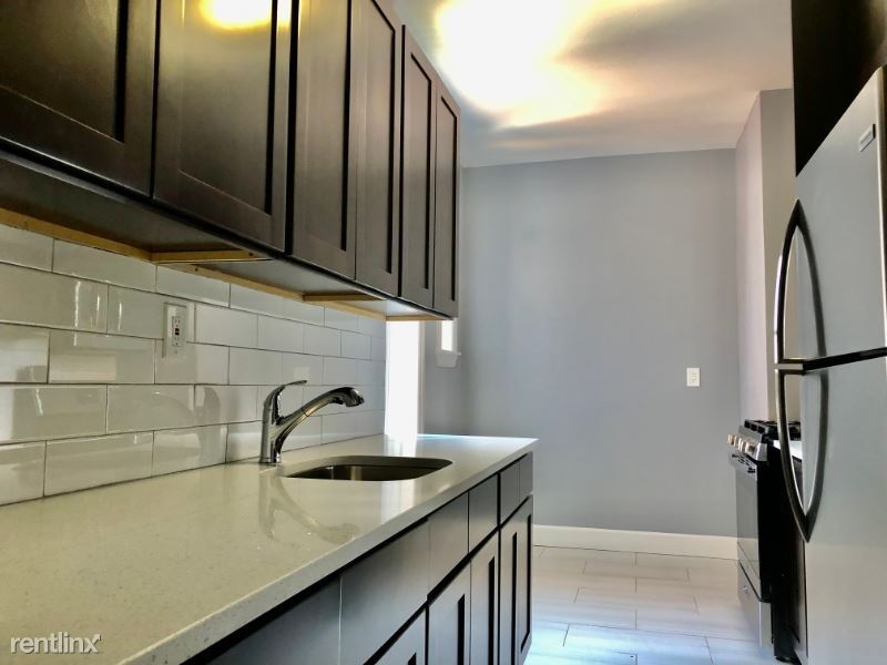 Primary Photo - 2 br, 1 bath Apartment - 92 W34 ST 5Z Unit 5Z