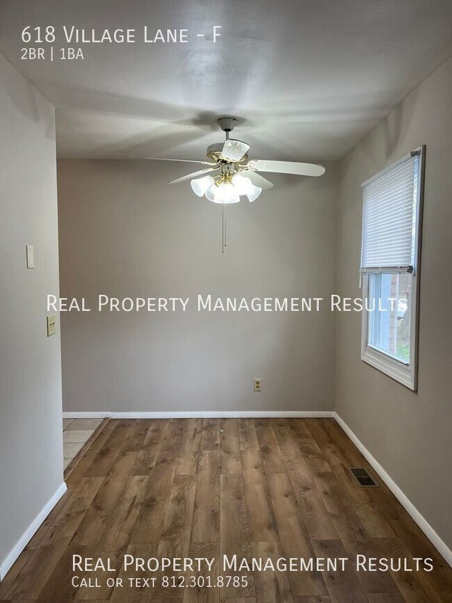 Foto del edificio - 618 Village Ln