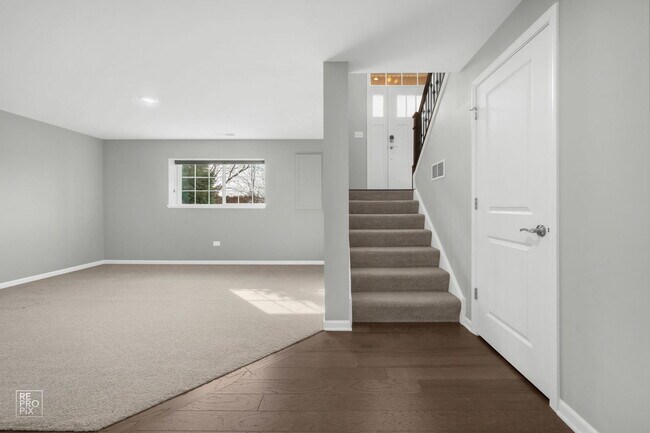 Foto del edificio - 231 Lakeshore Dr