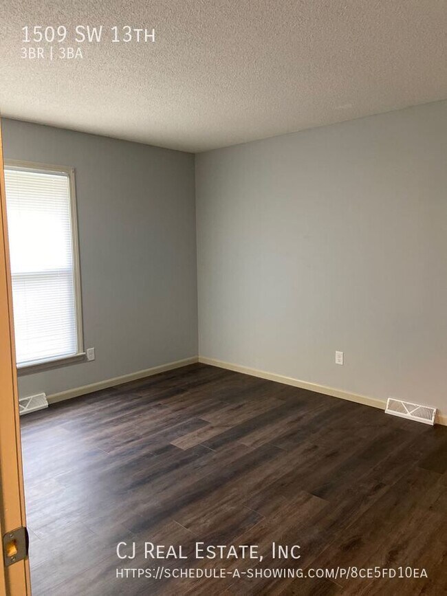 Foto del edificio - 1509 SW 13th-
