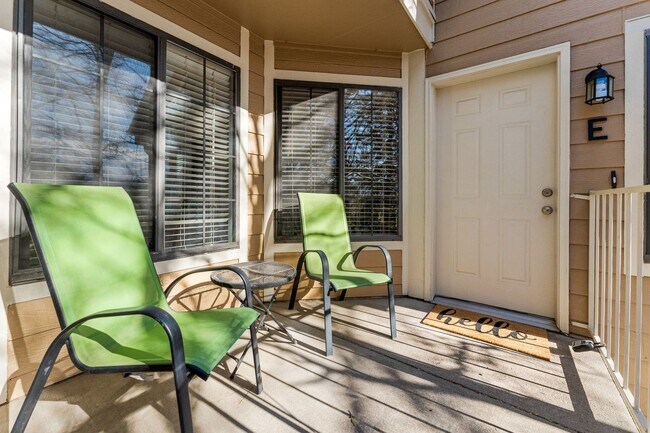 Foto del edificio - Updated 1 BDR with loft in Gunbarrel