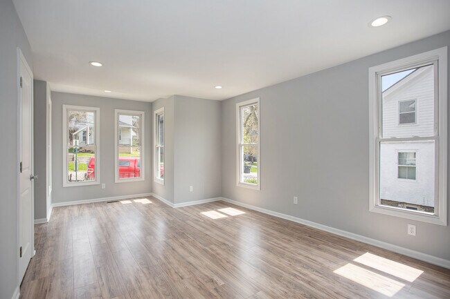 Sala de estar - 532 S 5th Ave