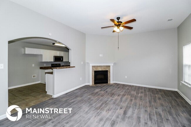 Foto del edificio - 10208 Sterling Ridge Dr