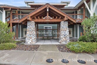 Building Photo - 6432 Melby Way NE