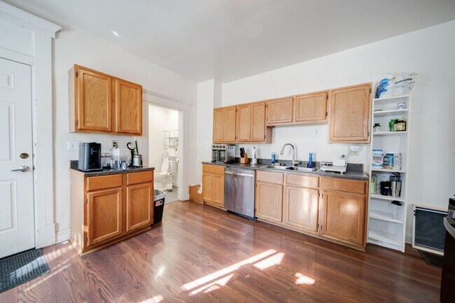 Foto del edificio - 4 or 5 Bedroom Right off of High St - OSU Campus