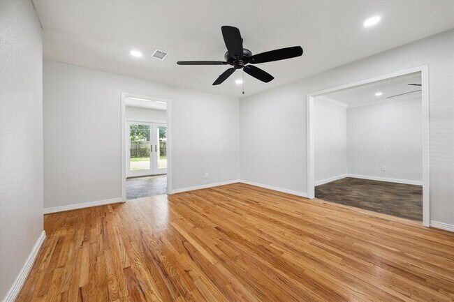 Foto del edificio - 522 Barkley St