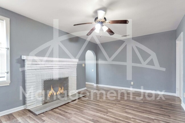 Photo - 3820 Stuart St House