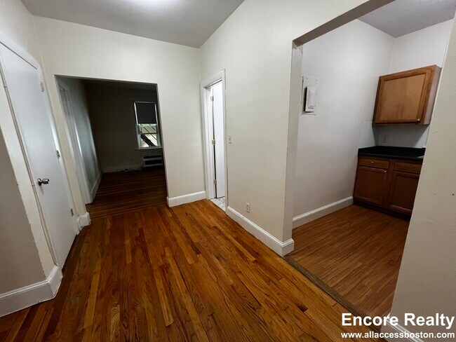 Foto del edificio - 48 Lancaster Ter