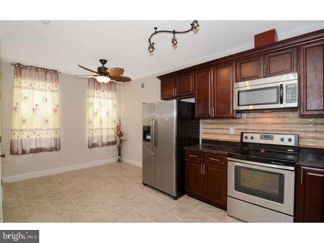 Foto del edificio - 1819 S 18th St