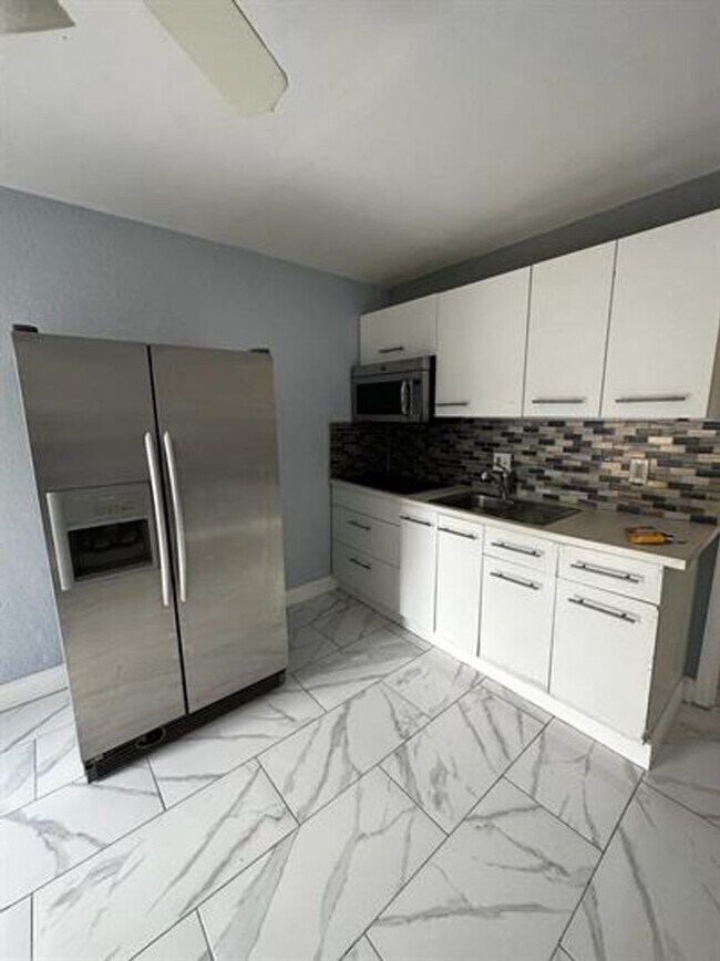 Foto del edificio - 3251 SW 44th Ave