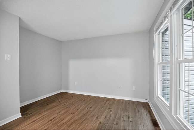 Foto del edificio - Charming 2 Bedroom Townhouse