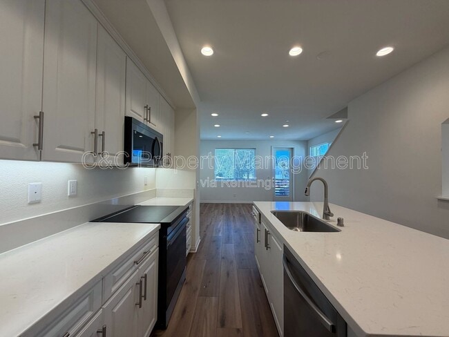 Foto del edificio - 223 S Johnson Ave