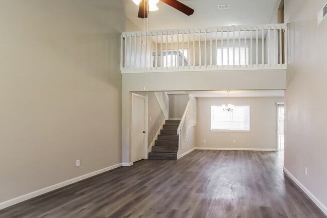 Building Photo - 4310 Shalom Creek Ln