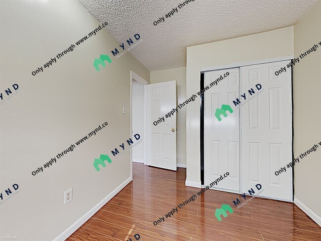Building Photo - 3 br, 1.5 bath House - 343 Smithridge Park