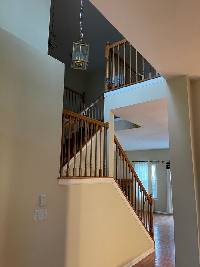 Building Photo - 1100 Rosefield Ln