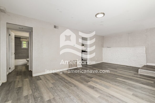 Building Photo - 1346 Beverly Rd