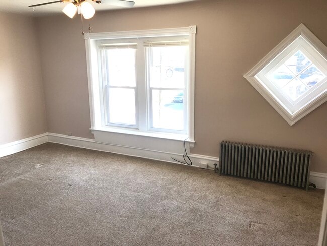 Building Photo - 341 Juniper St