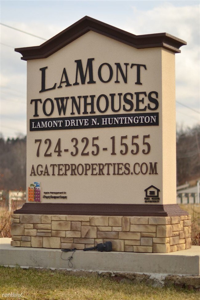 99 Lamont Dr, North Huntingdon, PA 15642 Townhome Rentals in North