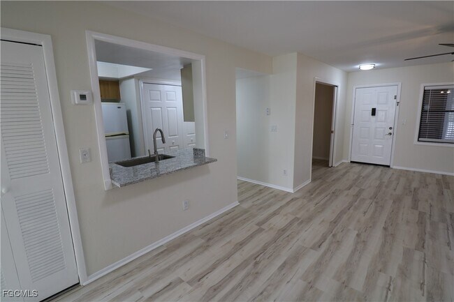 Foto del edificio - 13264 White Marsh Ln