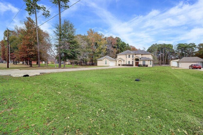 Building Photo - 22913 Brazos Dr