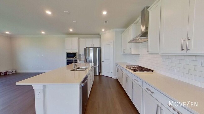 Building Photo - 629 Emerald Bay Cir