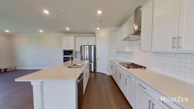 Foto del edificio - 629 Emerald Bay Cir