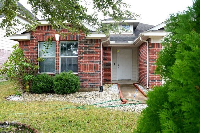 Building Photo - 8918 Shady Green Meadows